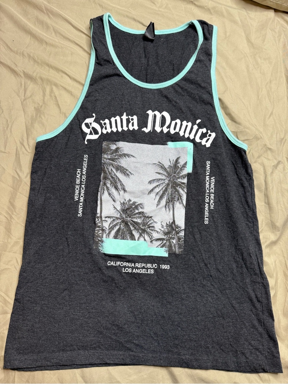 🔥2 for $10🔥 Urban Heritage Santa Monica Palm Graphic Tank Top - Black Large